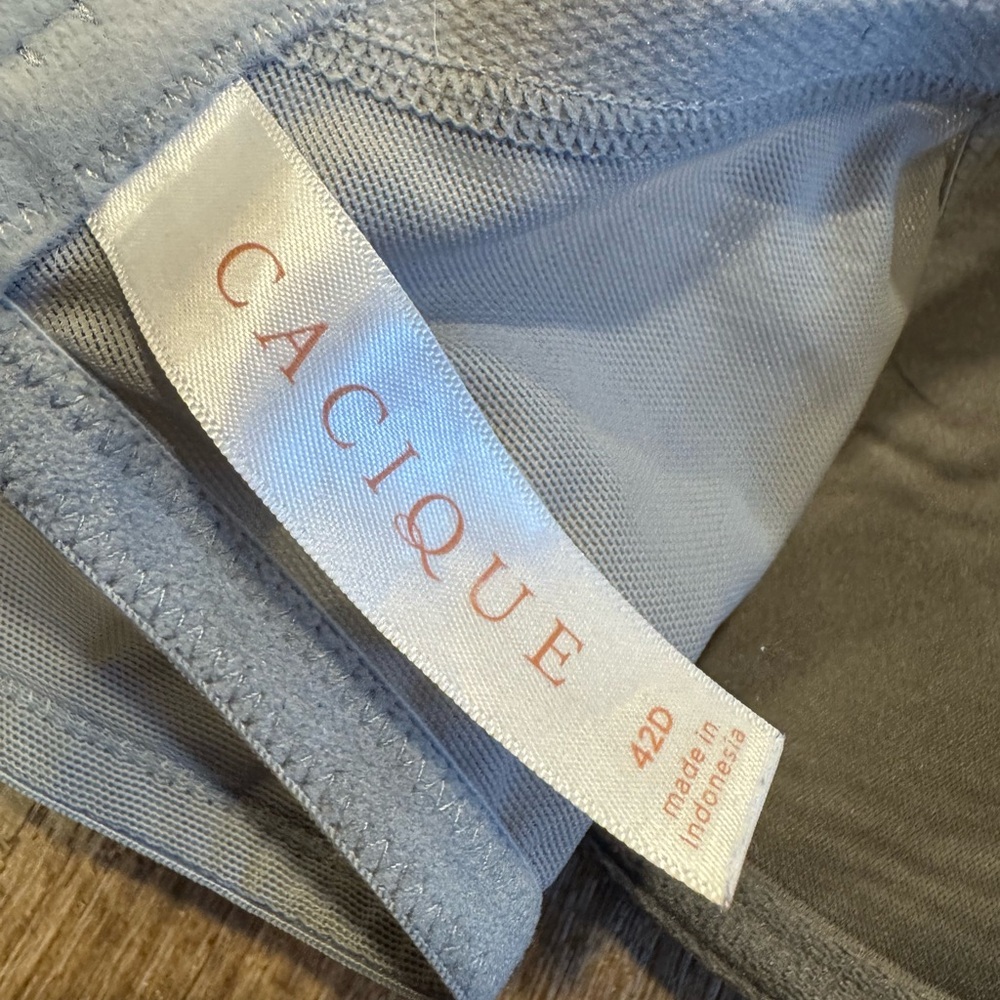 Women’s Gray Cacique Lace Bra Underwire Size 42D - Picture 9 of 9